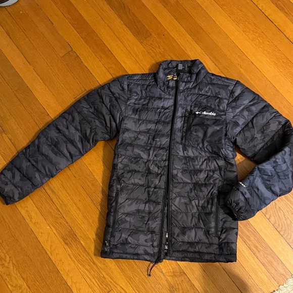 Columbia Dark Puffer Jacket XS Bubba Wallace collection